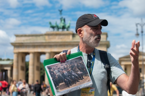 Berlijn: Derde Rijk-wandeltourPrivétour in het Engels of Duits met ophaalservice