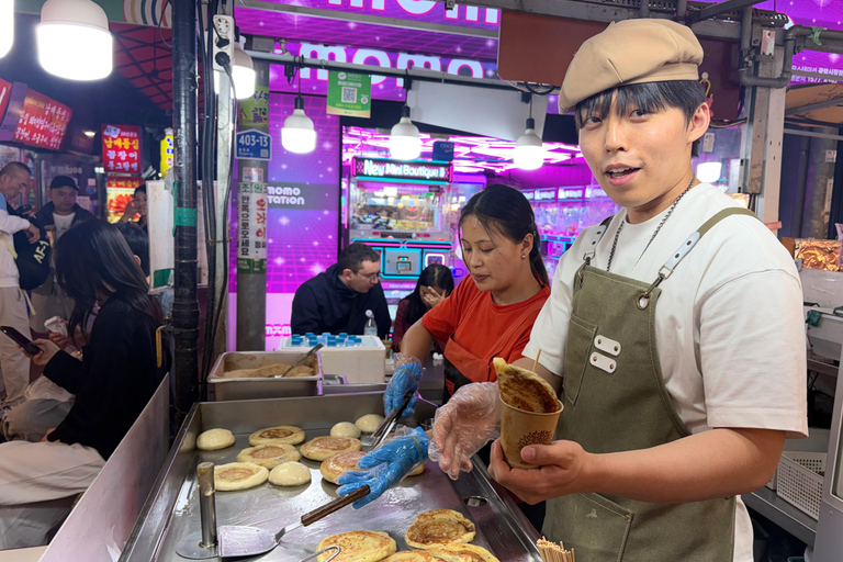 Seoul Quick Bites: Gwangjang Market Family Street Food tour