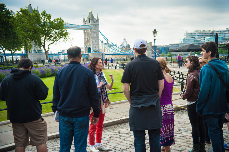 伦敦：伦敦塔、泰晤士河游船和卫兵换岗仪式开幕式和卫兵换岗仪式游览