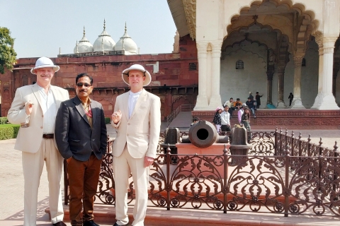 Agra & Mathura Vrindavan Privatreise am selben Tag mit dem AutoAC Auto + Reiseführer + Eintritt zum Monument