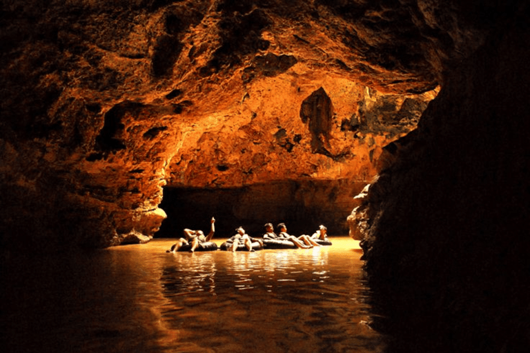 De Yogyakarta: Excursão de um dia de aventura às cavernas de Jomblang e PindulTransporte compartilhado Excluindo o ingresso Cave