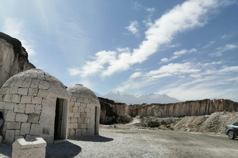 SILLAR ROUTE WITH HIKE IN CULEBRILLAS tourist mobilities, guided visits in Spanish and English