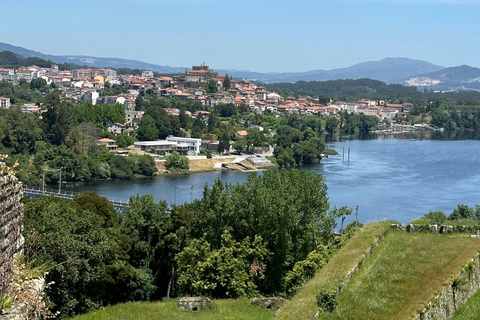 From Porto: Santiago, Valença & Tui Full-Day Trip