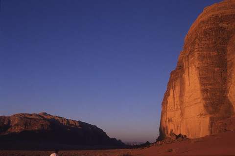 瓦迪拉姆沙漠探险之旅：超越地平线2-Hour 4x4 Safari