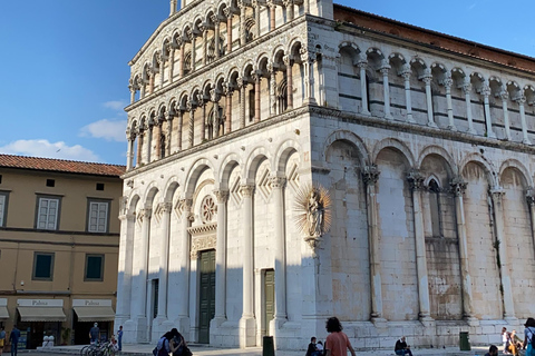 Pisa & Lucca with Wine Tasting and Lunch, from La Spezia Private Tour