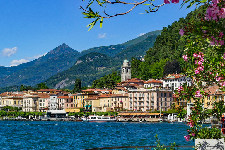 De Milan: excursion d'une journée en train au lac de Côme, à Saint-Moritz et à la BerninaDépart de l'arrêt de bus Duomo/La Scala