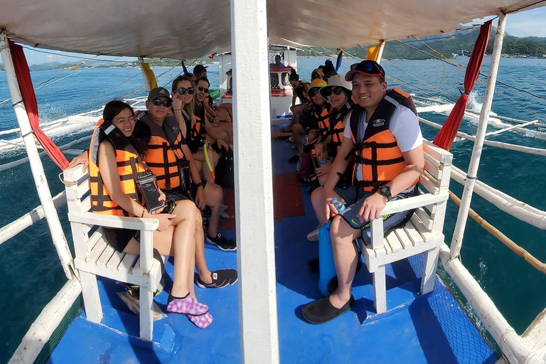 Coron: Tour Super Ultimate con pranzo e trasferimento