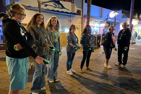 Avalon: Haunted EMF Detection Walking Tour, a partir de 12 años