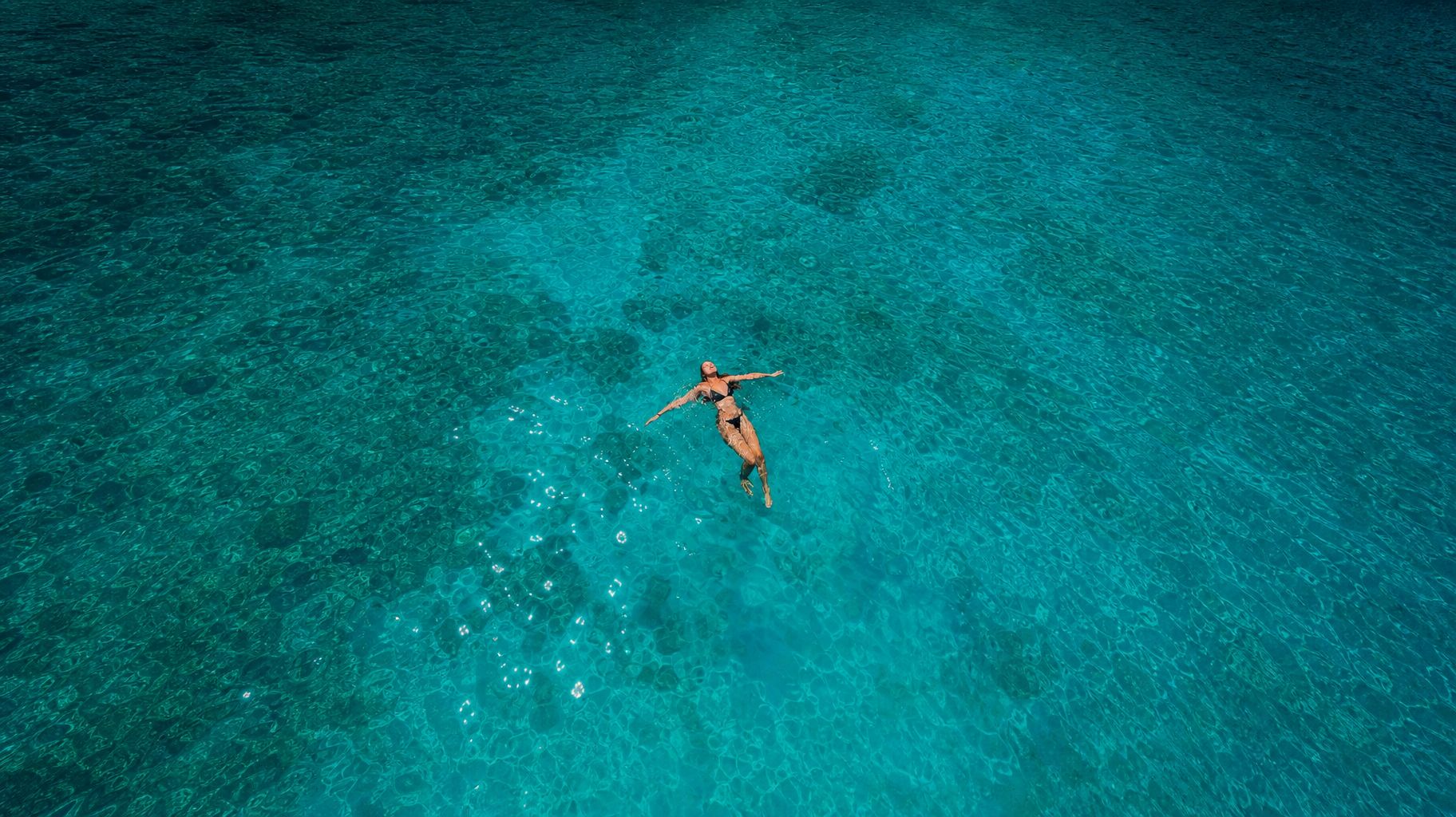Korfu: Bootsfahrt nach Sivota & zur Blue Lagoon mit Schwimmen & Höhlen