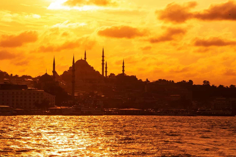 Istanbul: Bosphorus Lunch Cruise with Guide & Drinks
