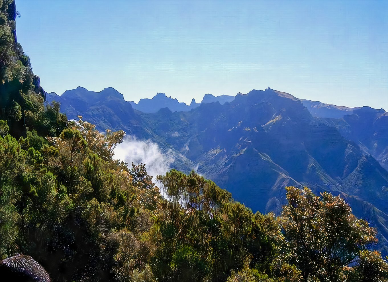 Madeira: Vandring fra Pico Arieiro til Pico Ruivo