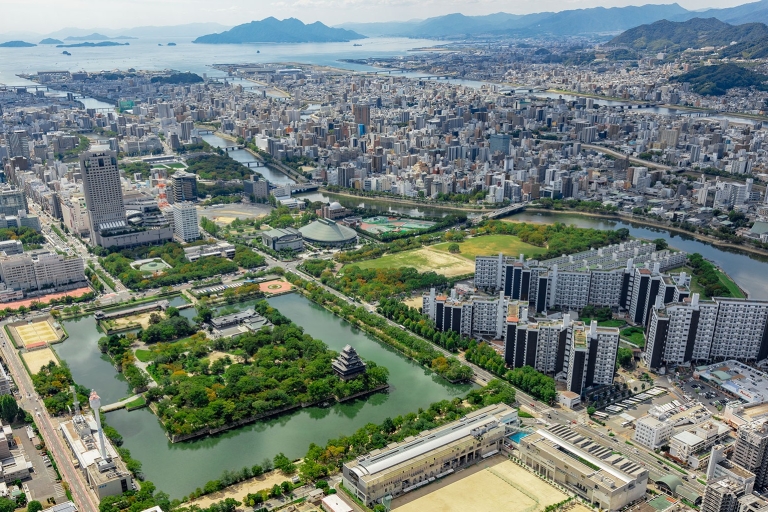Hiroshima:HubschrauberrundflugHiroshima Präfektur Tour