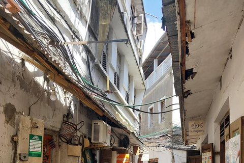 Stone Town Historical Walking Tour & Freddie Mercury Visit Stone Town Walking Tour with Local Guide