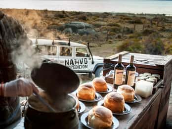 Nativo experience with lakes and caves