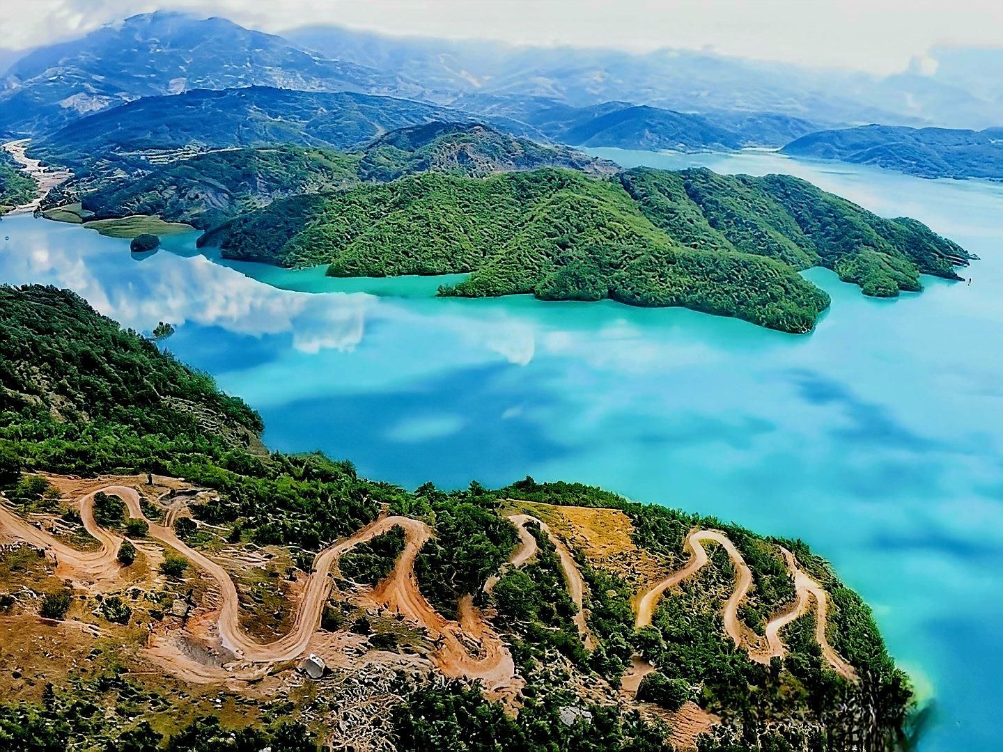 VON TIRANA: Wanderung zum Bovilla-See und zum Gamti-Berg