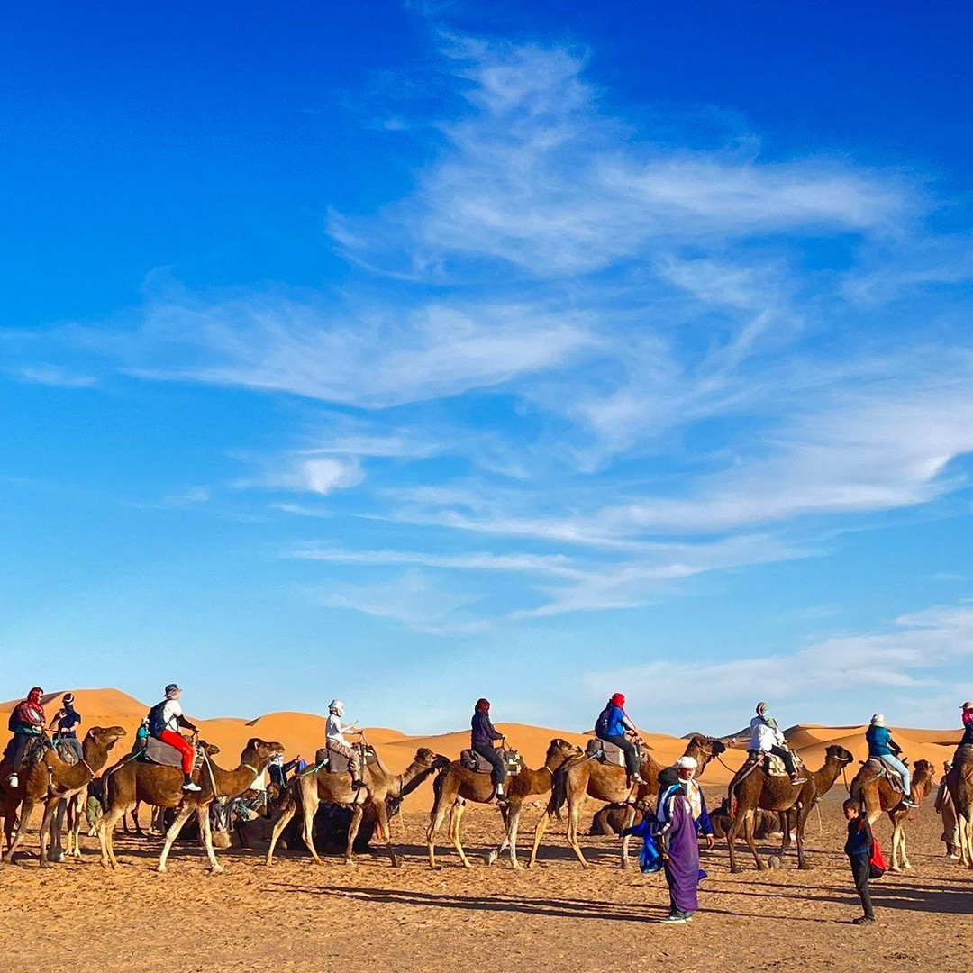 Au départ de Marrakech : Merzouga - Circuit de 3 jours dans le désert avec campement de luxe