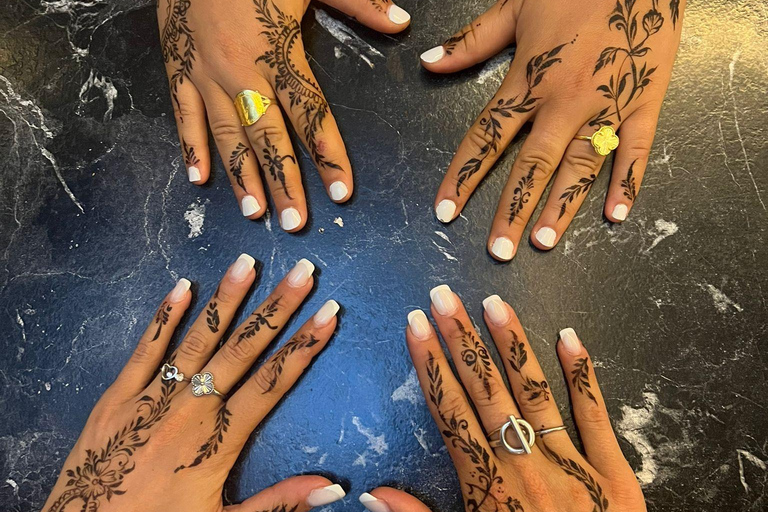 Djerba : expérience du henné et du hargouss avec transfertDjerba : Expérience au henné et aux hargouss avec transfert