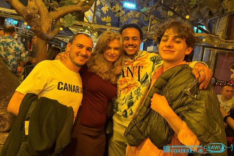 Pubcrawl &amp; Ruin Bar Tour in Boedapest – Gratis shotjes &amp; VIP-toegangKroegentocht door Boedapest &amp; tour langs ruïnebarretjes – Gratis shotjes &amp; VIP-toegang