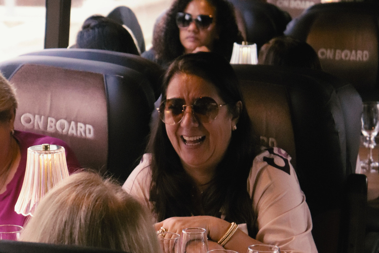 São Paulo: Premium Bus Tour with Dinner and Veggie Option