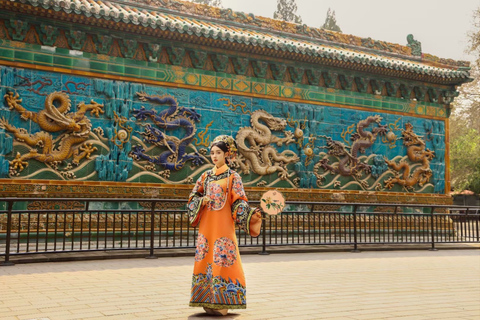 Beijing: Traditional Chinese Costume Makeover & Photo Shoot