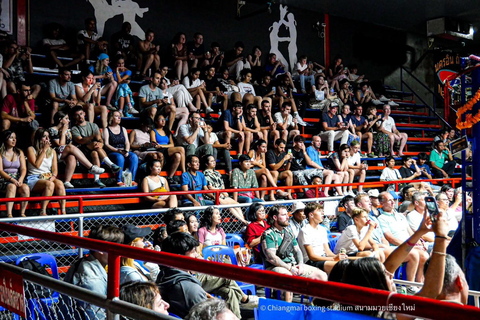 Chiangmai : Estadios de boxeo de Chiangmaiที่นั่ง Lado del ring