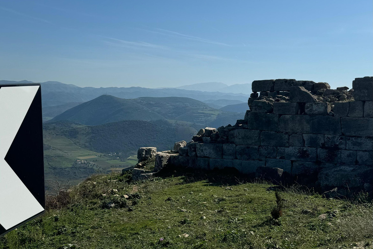 Esplorare l&#039;antica Albania