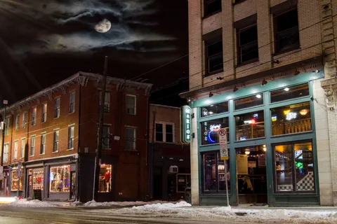 Pittsburgh: Sinister Shadows of Steel City Ghost Tour