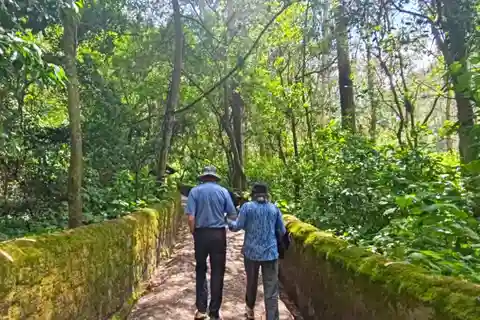 From Quito to Otavalo, Bizcocho and Peguche Waterfall