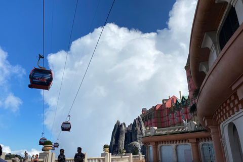 Bà Nà Hills: Highlights Tour with Guide and Cable Car Ride Group Tour to Bana hills with good English speaking guide