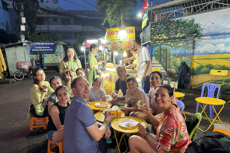 Ho Chi Minh City: Motorbike Street Food Tour - 12 Tastings