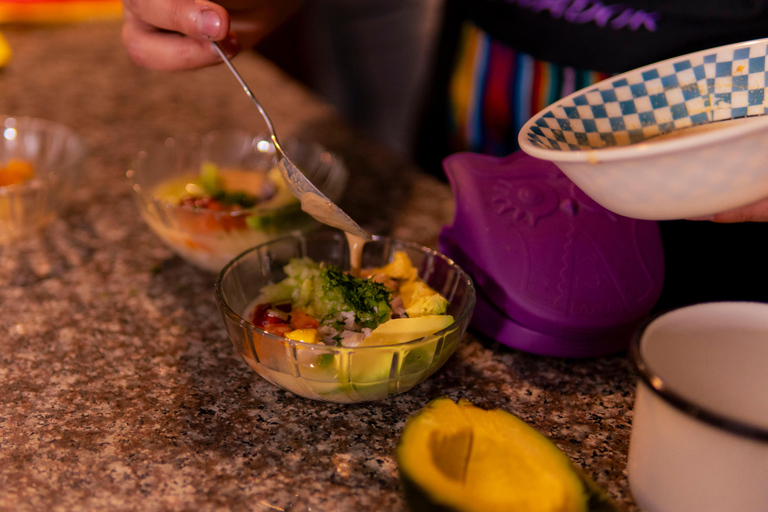 Découvrez l&#039;Équateur : participez à un cours de cuisine andine à CuencaVisite du marché + cours de cuisine