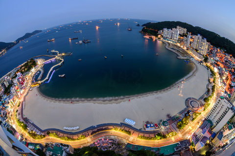 Busan: Sky Capsule+ Huinnyeoul+ Gamcheon+ Songdo+ Vista notturnaStazione della metropolitana di Busan Uscita 2