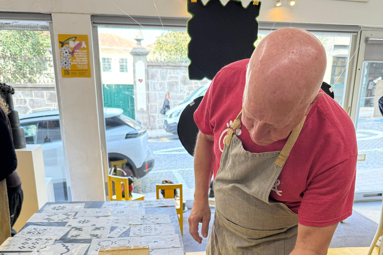 Porto: Portuguese Tile Painting Workshop with Wine