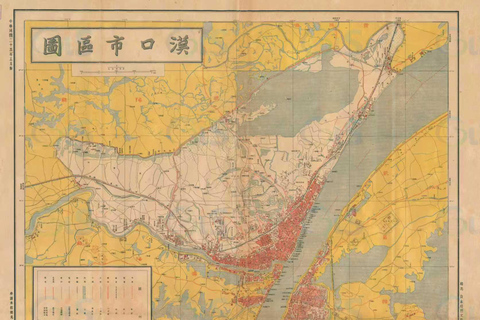 Wuhan: Night Walking Tour with Guide