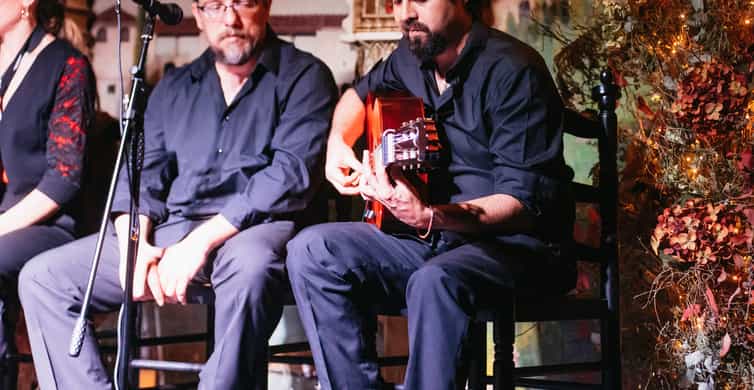 Madrid: Live Flamenco Show with Food and Drinks Options photo 8
