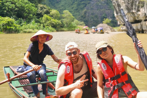 Ninh Binh Pequeño Grupo De 9 Desde Hanói Vía Aldea Del Incienso