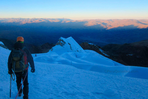 Ancash: Bergsteigen zum Berg Vallunaraju |2D-1N|