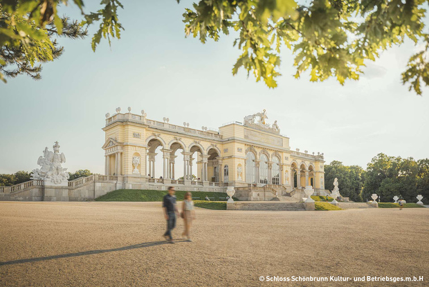 Wien: Schönbrunn Palace & Garden guidad tur som hoppar över kön