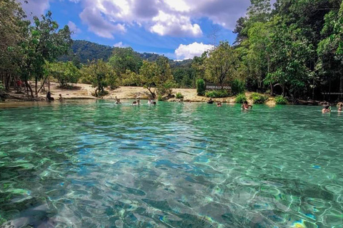 Krabi: Grotta della Tigre, sorgenti termali e tour della giungla della piscina di smeraldoKrabi: tour nella giungla della Grotta della Tigre, delle sorgenti termali e della Piscina