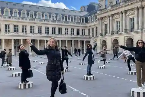 パリ：オペラ座からノートルダムまでのガイド付きウォーキング ツアー