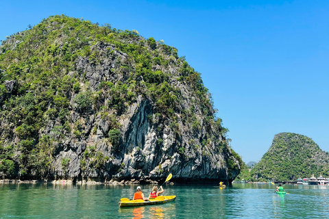 2-tägige Ha Long Bay Island Cruise Tour mit einem 3-Sterne-Kreuzfahrtschiff