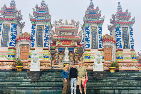 Hue Tailored Sightseeing Day Trip-Private Chauffeur Service Option 7: Round-trip transfer from Hue to Phong Nha