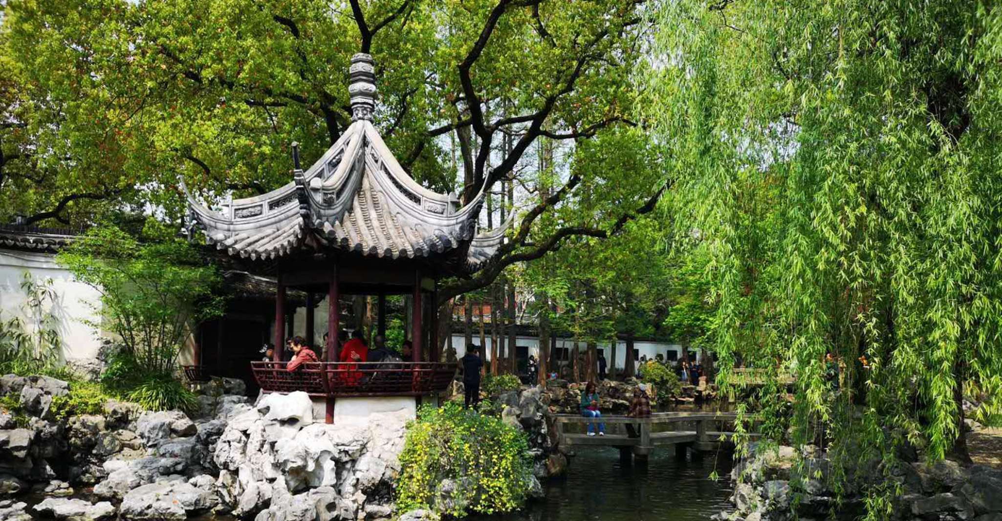 Shanghai: Yu Garden and City God Temple Walking Tour photo 8