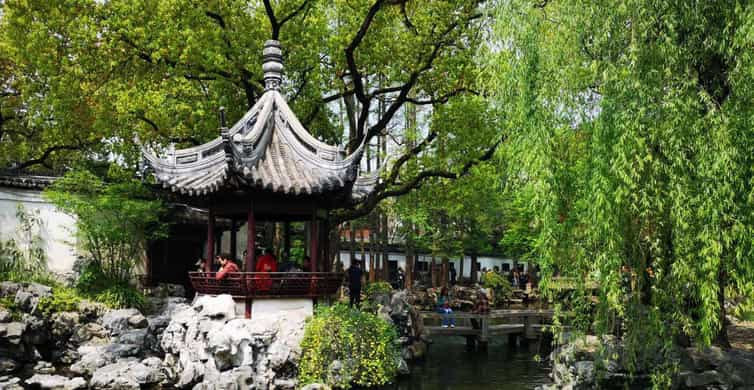 Shanghai: Yu Garden and City God Temple Walking Tour photo 8