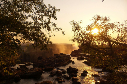 Livingstone: Mosi-oa-Tunya Park, Falls & Sunset Cruise