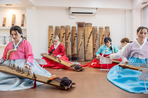 Seoul: Mini Gayageum Workshop with Bukchon Views Premium : DIY Mini Gayageum + Authentic Master Lesson
