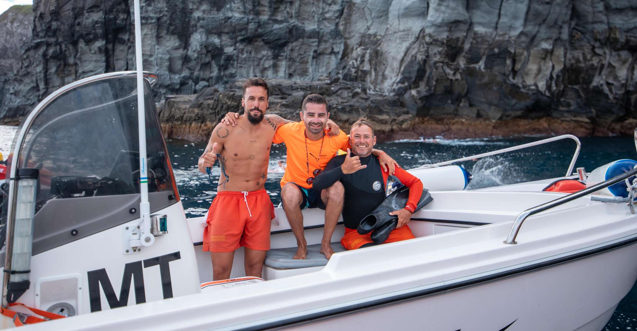 Coda di pesce, tour in barca delle caverne sulla costa nord - Housity