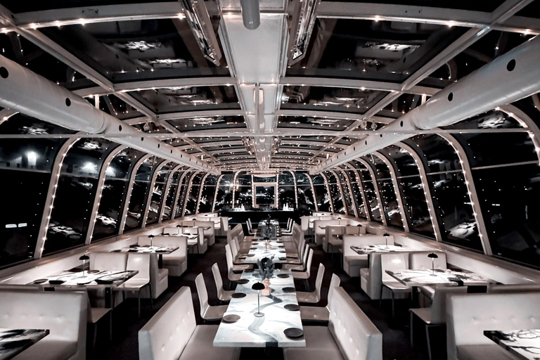 Old Port Montreal: Frosted Evening Dining Under the Stars Montreal: Frosted Evening Dinning In Old Port (WINDOW SEAT)