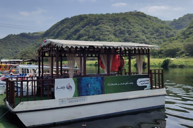 Salalah: Private 5-Day Dhofar Highlights Tour with Guide