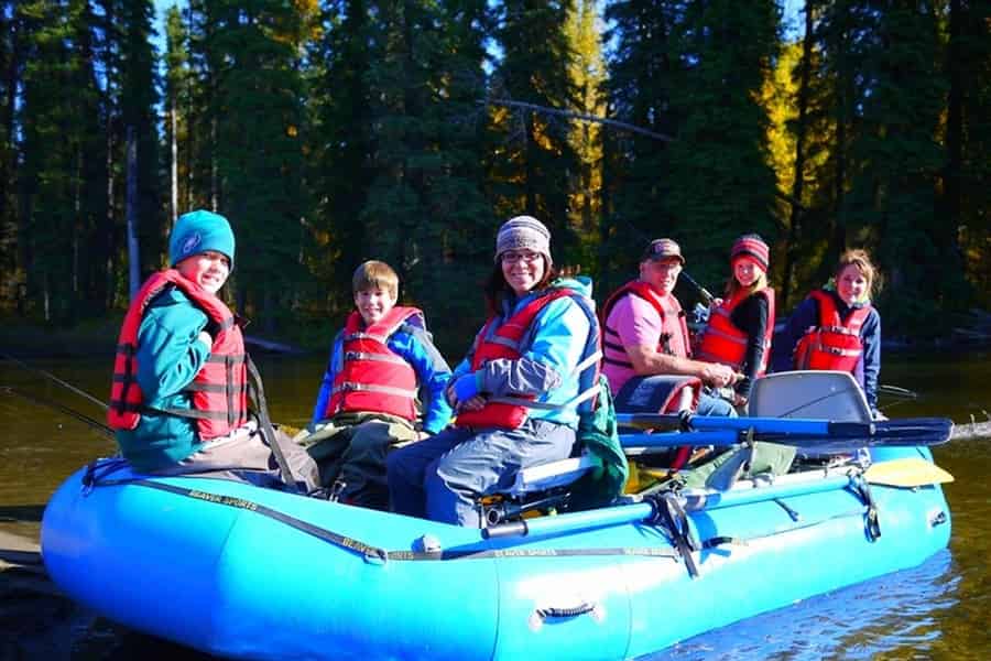 Fairbanks: Chena River Rafting Tour mit Abholung vom Hotel. Foto: GetYourGuide